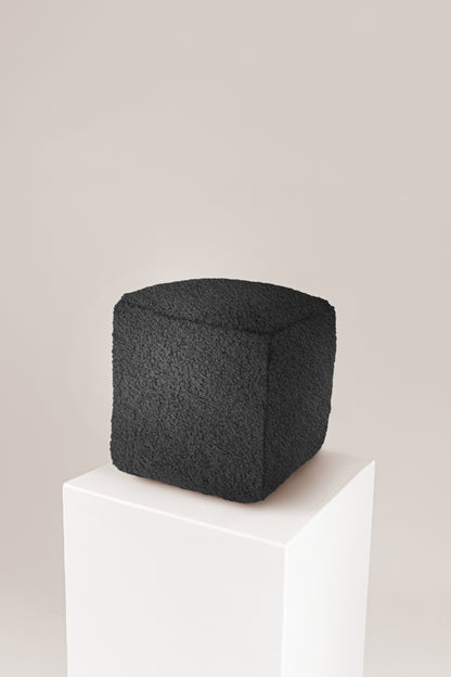 The CUBE scatter in black boucle