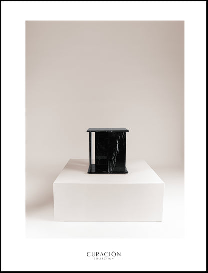 The TONY side table in marble