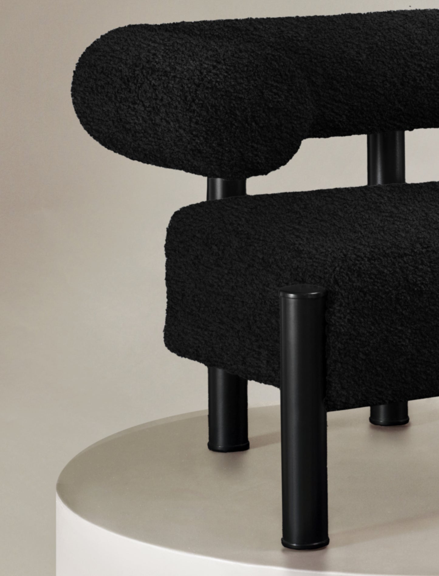 The CASEY occasional chair in black